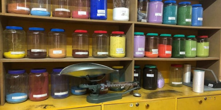 Ofrece IAM venta de materia prima para artesanos a menor precio