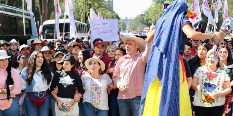 La marcha del pueblo fue una verdadera fiesta democrática: Giulianna Bugarini