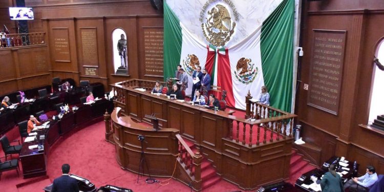 Cárcel y multas a quienes maltraten o sean crueles con animales: 75 Legislatura