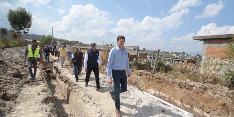 Supervisa Alfonso Martínez obras en calles del sur de Morelia