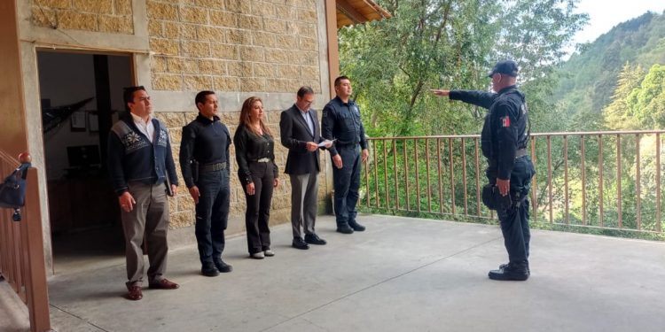 Toman protesta a nuevo Director de Seguridad Pública de Angangueo