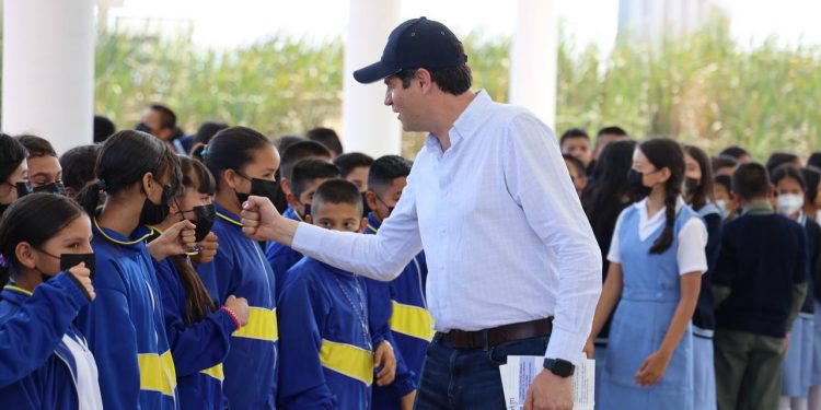 Alfonso Martínez fortalece la educación de la niñez moreliana