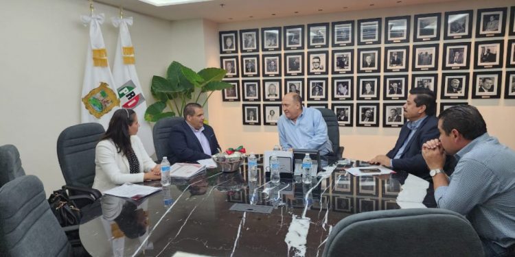 Presenta Bladimir González iniciativa de ley sobre concesiones de agua en Congreso de la Unión