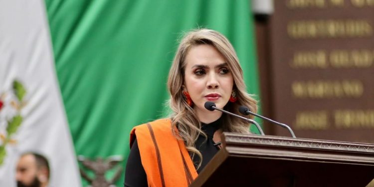 Samanta Flores convoca a fortalecer el turismo a través del presupuesto de egresos