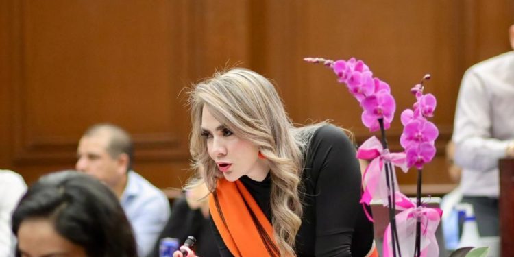 NECESARIA LA INCLUSIÓN Y PARTICIPACIÓN DE TODOS LOS ACTORES QUE INTERVIENEN EN SECTOR TURÍSTICO: SAMANTA FLORES