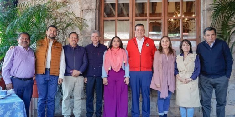 En Michoacán fortaleceremos la senda de una oposición responsable a favor de la población: Víctor Manríquez