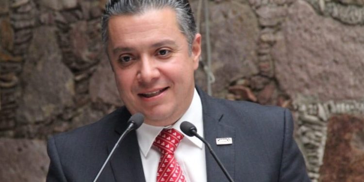 Gobierno de Michoacán reconoce el esfuerzo de quienes cumplieron con el trámite de refrendos y placas: SFA