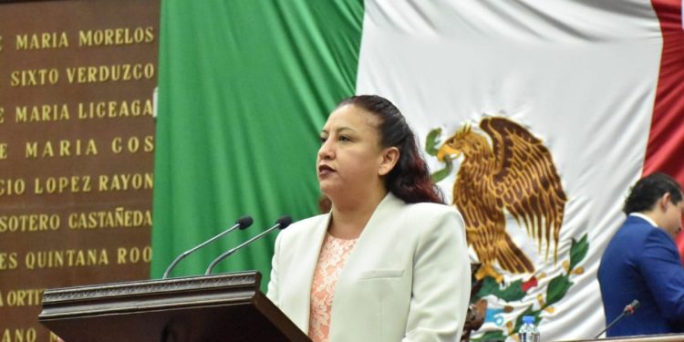Impulsa Seyra Alemán reforma para combatir la corrupción en Michoacán