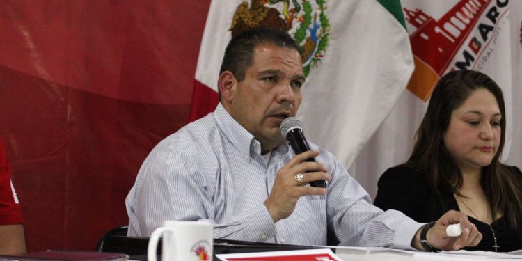Presenta Bladimir González programas para Migrantes de Tarímbaro