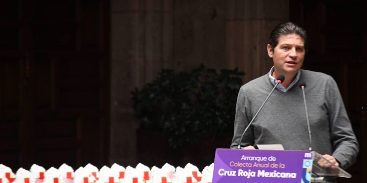 Invita Alfonso Martínez a donar en colecta anual de la Cruz Roja Mexicana