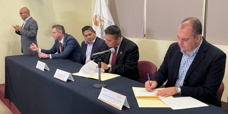 Firman convenio de colaboración el Instituto de la Defensoría Pública y la CEDH