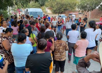 Colonia por colonia José Luis Cruz Lucatero les desea Feliz Año Nuevo