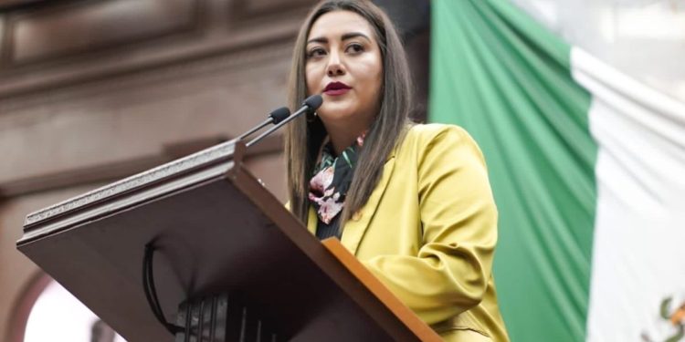 Buzones en escuelas de Michoacán para que niñas, niños y adolescentes denuncien abusos propone Mónica Valdez