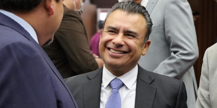 Se consolida el bienestar con incremento al salario mínimo