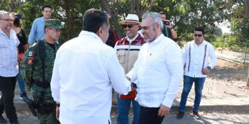 Supervisan carretera Apatzingán – Aguililla