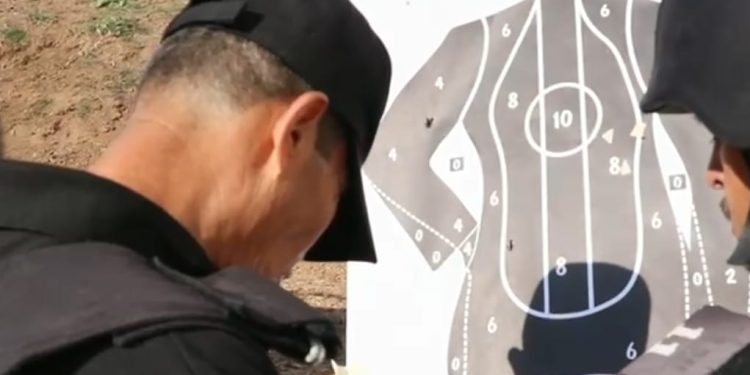 Capacitan a personal de seguridad y custodia