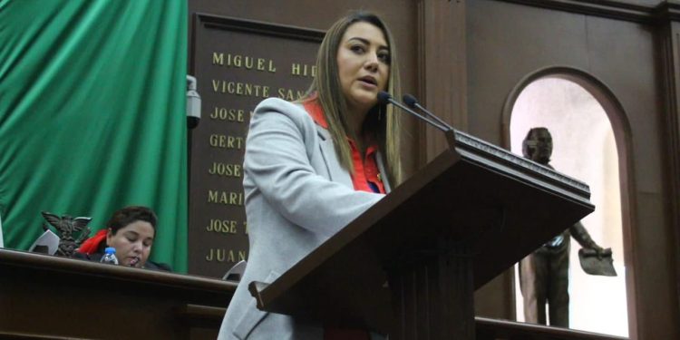 Necesario que reformas que benefician a la sociedad sean promulgadas con prontitud: Mónica Valdez