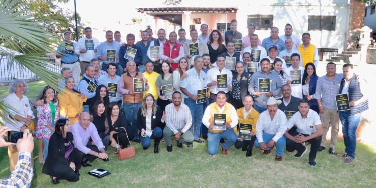 PRD, en coordinación con sus autoridades electas Va un Paso adelante