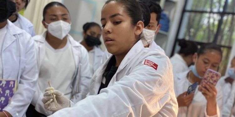 Analiza Conalep Michoacán candidatas rumbo a la Presea al Mérito Académico Profesional de Enfermería