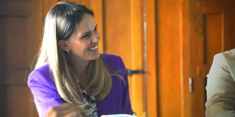 Comité de Comunicación del Congreso y SMRTV signarán convenio en breve