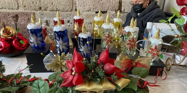 Invita IAM a las muestras artesanales navideñas 2022