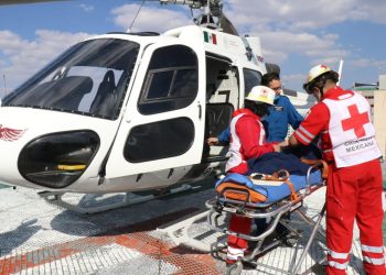 De manera oportuna, SSP traslada vía a aérea a dos menores con complicaciones de salud