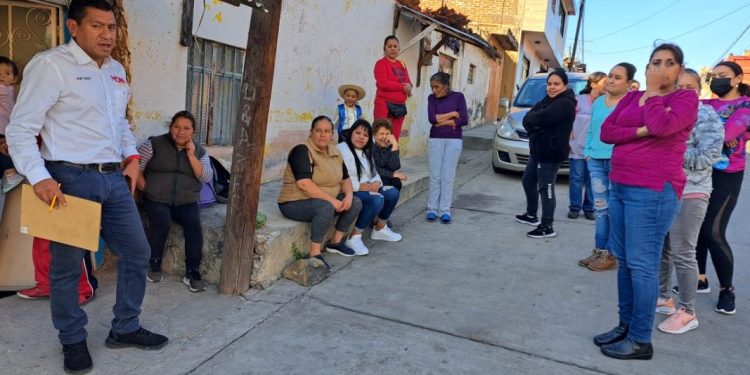 Continúa Mónica Valdez la entrega de apoyos a sectores desprotegidos en Zacapu