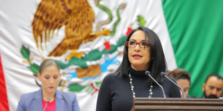 Refuerza Lupita Díaz marco jurídico para el combate del bullying en Michoacán