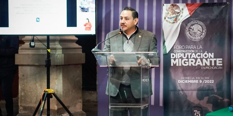 Michoacán avanza para dar vida a la figura del diputado migrante: Víctor Manríquez