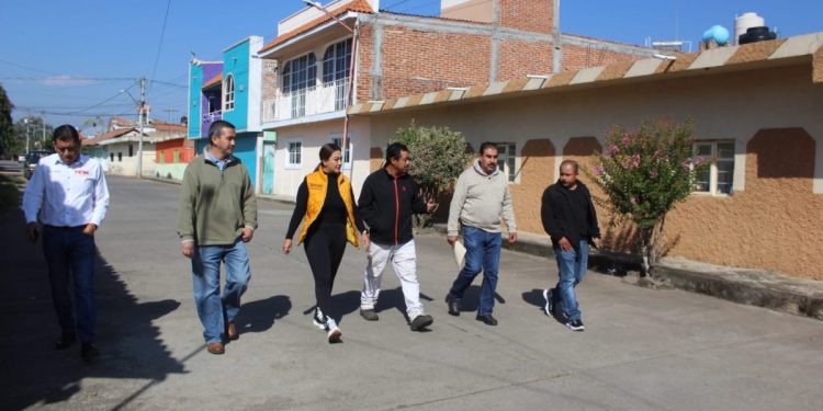 Debemos apostar a la suma de esfuerzos, para superar las dificultades de nuestras regiones: Mónica Valdez