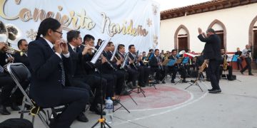 Con melodías navideñas, sinfónica de la SSP llena de paz a Penjamillo