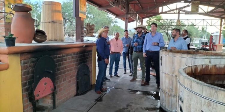 Gobierno Municipal mantiene su compromiso con productores de Morelia