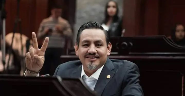 Inaceptable que persista desabasto de medicamentos a quienes más los necesitan: Víctor Manríquez