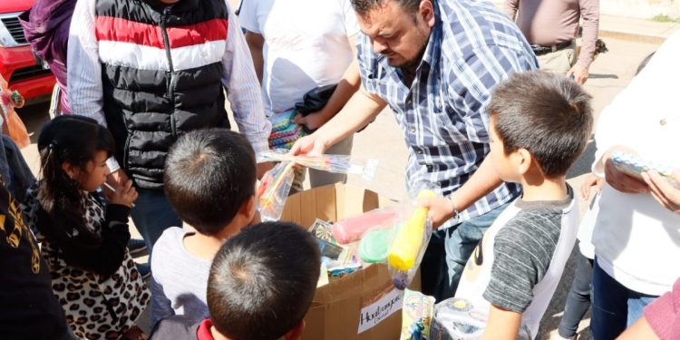 En Lagunillas, Diputada y edil del PES cumplen la ilusión del 6 de enero