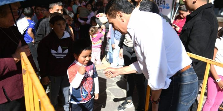 Silvano Aureoles comprometido con las niñas y niños de México