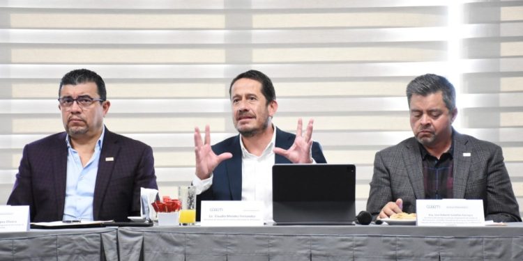 Caminar juntos para reposicionar a Michoacán, pide titular de Sedeco al CCEEM