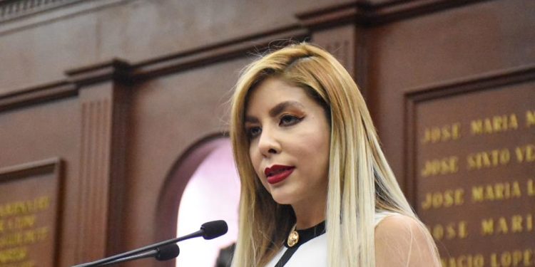 Celebra Belinda Hurtado, autogobierno de San Matías