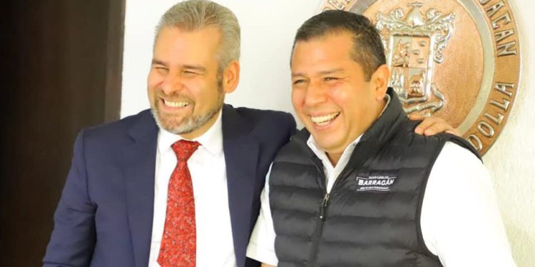 Bedolla le cumple a pensionados y jubilados, al pagar deuda de hace 20 años: JC Barragán