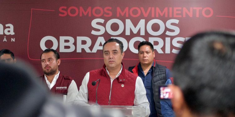 Los michoacanos quieren un transporte público eficiente y moderno, no los caprichos de Martínez Pasalagua: Juan Pablo Celis