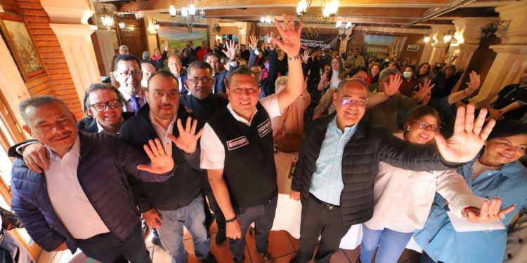 Toma Barragán protesta a coordinadores territoriales en la CDMX del Movimiento Nacional EbrardOrista