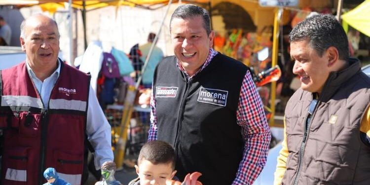 Trabajadores estatales tendrían permiso por paternidad y para cuidados: JC Barragán