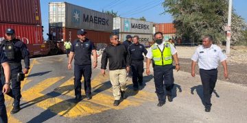 Guardia Civil trabaja para restablecer el tránsito vehicular y el paso del tren en Gabriel Zamora: Secretario de SP