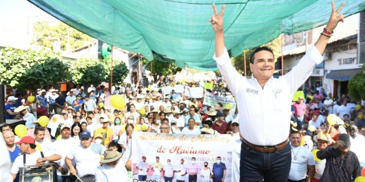 En Huetamo, retoma PRD giras regionales, Un paso Adelante, Por Amor a México