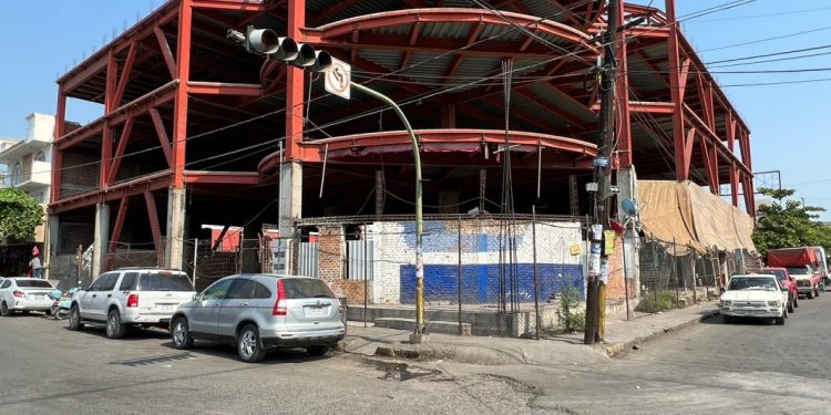 Reordenan vía pública