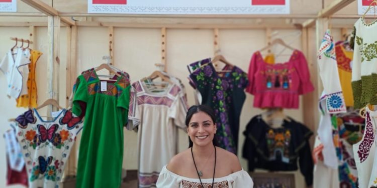 Artesanos michoacanos presentes en la Feria Estatal de León 2023