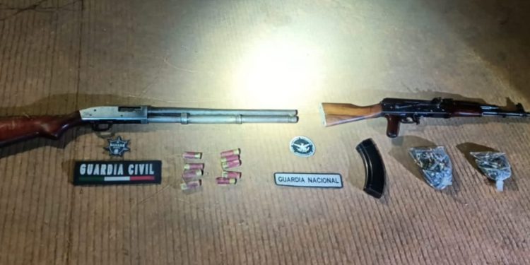 SSP y GN localizan armamento y recuperan vehículos con reporte de robo, en Uruapan