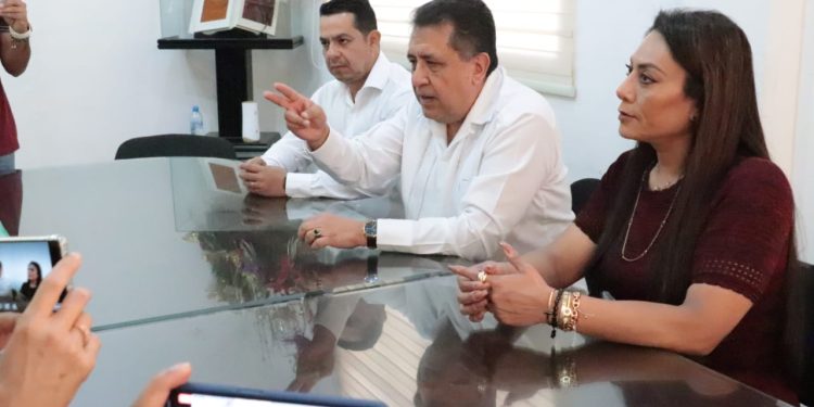 Reconoce Mesa de Seguridad  de Apatzingán gran logro por reubicación de comercio informal con respeto y diálogo