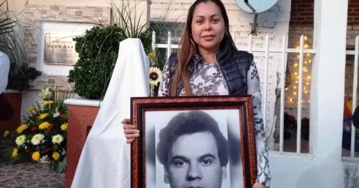 legado de Alberto Aguilera Valadez ejemplo de vida; Julisa Farías