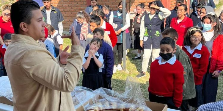 Hay que redoblar esfuerzos en medidas de apoyo a las personas con discapacidad: Víctor Zurita