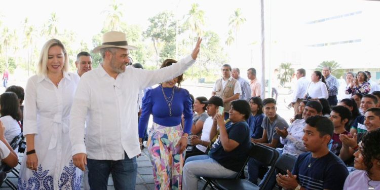 Reconoce Bedolla humanismo nicolaita en arranque de ciclo de la UMSNH